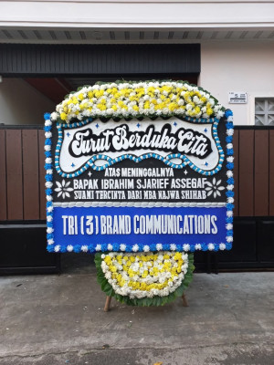 Papan Bunga Duka di Palasari Girang
